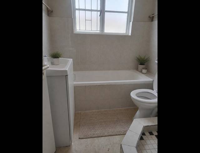 2 BEDROOM PROPERTY TO RENT IN KENILWORTH